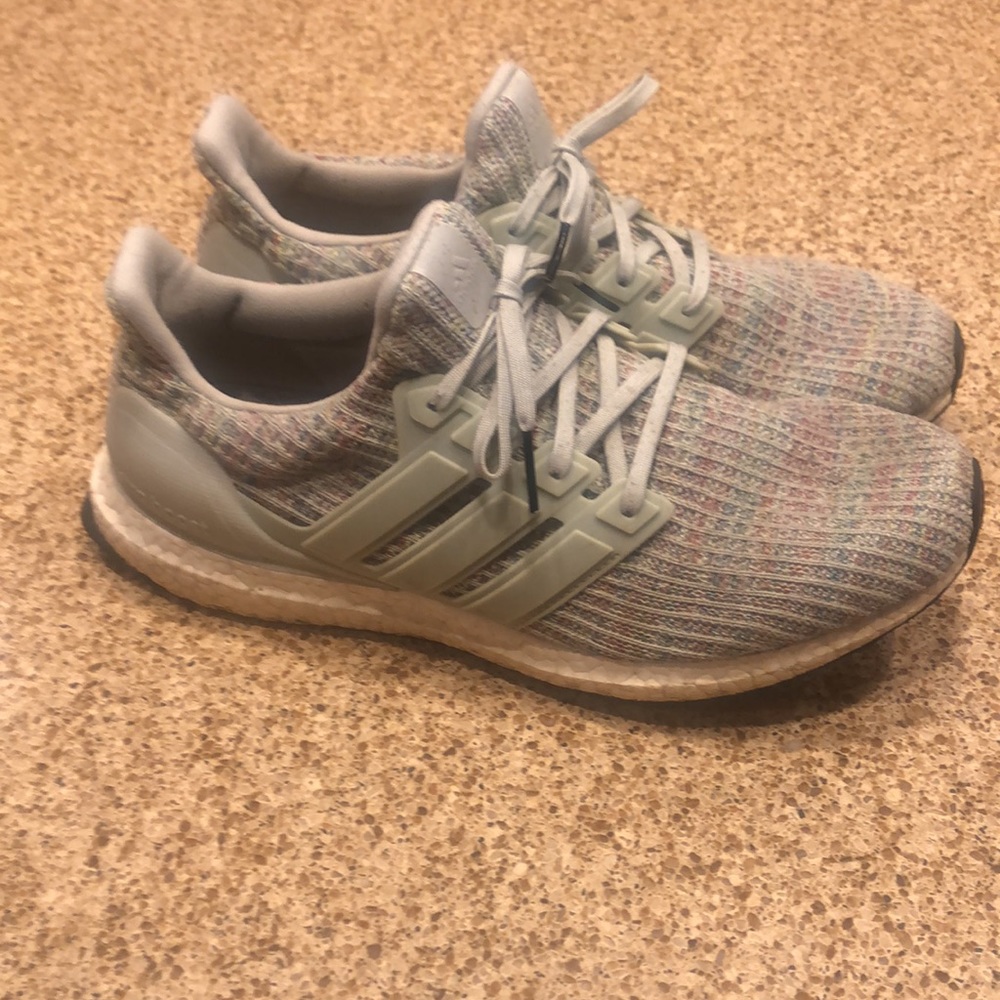 Adidas Ultraboost Multi w/ grey trim 10.5 men’s